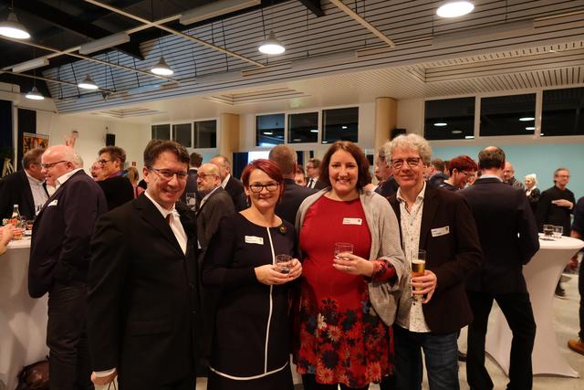 Landratskandidat Manfred Bachmayer, Astrid Marschall, Esther Schad und Bürgermeisterkandidat Axel Gosoge von den Grünen. | Foto: A. Unbehaun