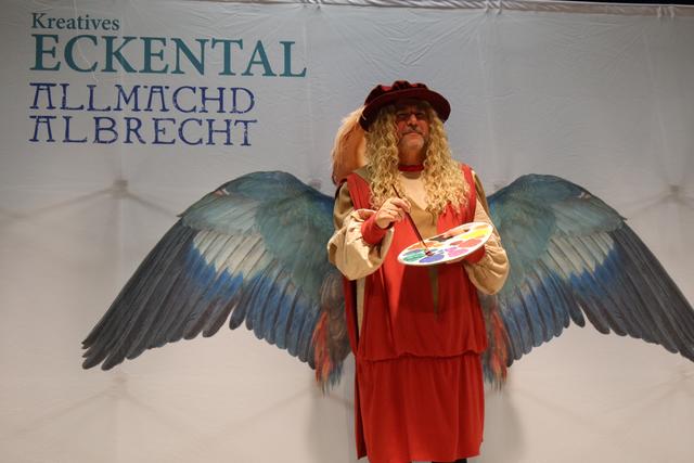 Peter Stöckert als Albrecht Dürer vor dem Doppelflügel. | Foto: A. Unbehaun