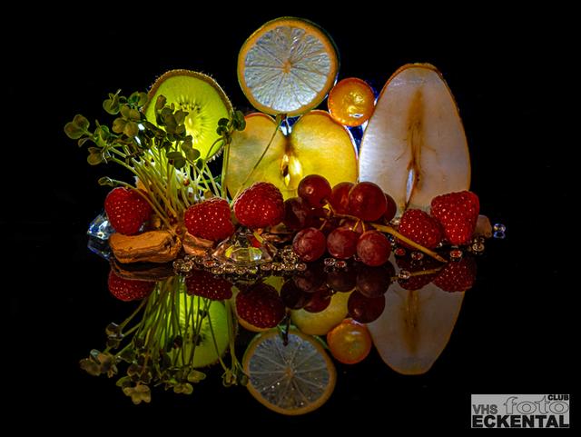 Kunstvoll in Szene gesetzt wurden Obst und Gemüse von Fotoclub-Mitglied Regina Schwarz.