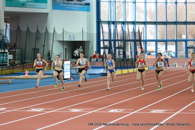 Mara Barwitzki mit der Startnummer 177 über 60 m Sprint. | Foto: Thomas Barwitzki