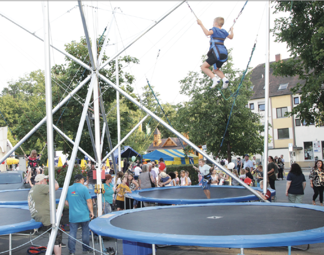 Das Trampolinspringen war immer Publikumsmagnet. | Foto: U. Rahner