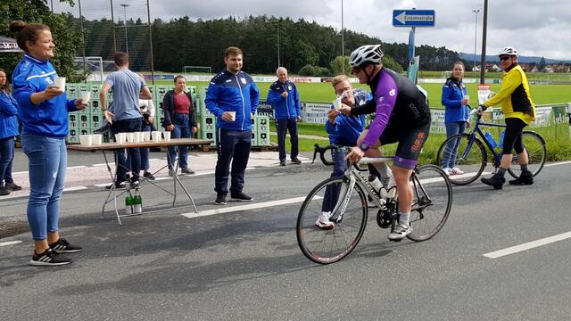 Rasante Übergabe | Foto: Heinz Wölfel