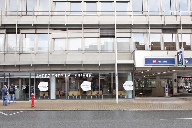 Das Impfzentrum Erlangen bleibt mindestens bis April bestehen. | Foto: Uwe Rahner