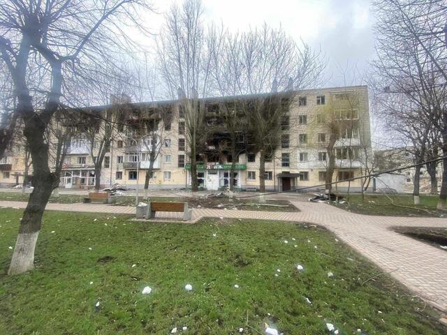 Dieses Haus hat es nicht ganz so schlimm erwischt, dennoch gibt es weder Strom noch fließendes Wasser.