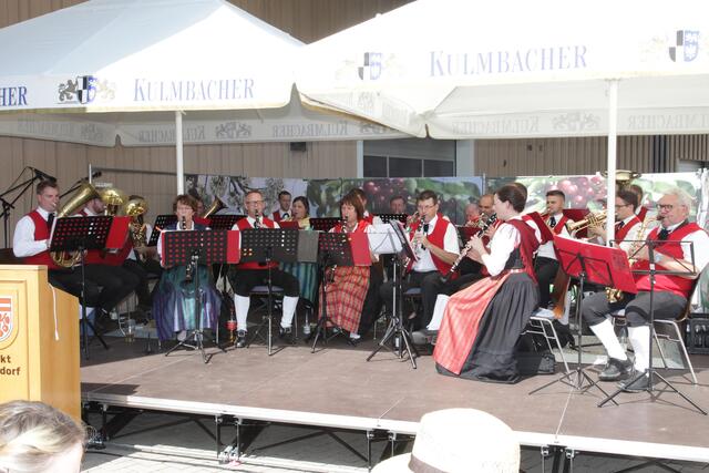 Das Orchester des Musik- und Trachtenvereins | Foto: Uwe Rahner