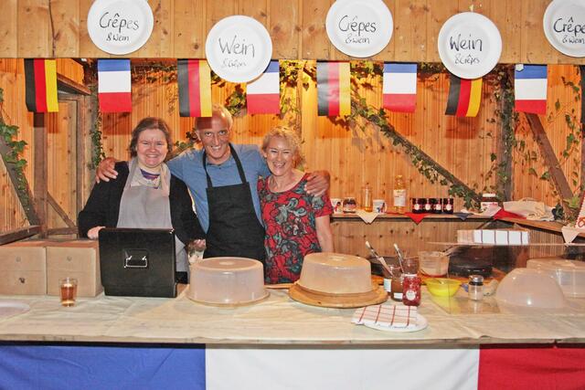 «Bonne soirée» an der Crêperie des Freundeskreises St. Martin la Plaine am Samstagabend. | Foto: Uwe Rahner