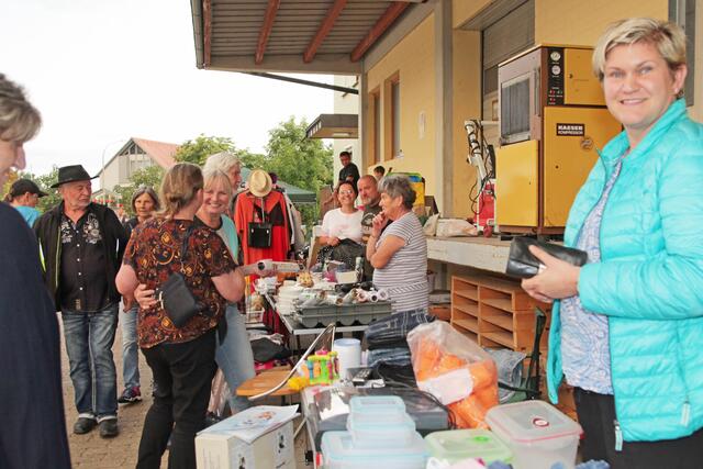 Gute Laune und gute Geschäfte | Foto: Uwe Rahner