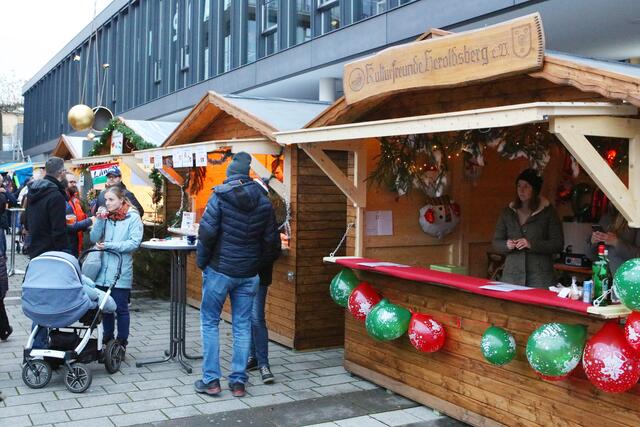 In Heroldsberg werden die Buden von den Vereinen betrieben. | Foto: Andreas Unbehaun