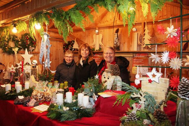 Stimmungsvolles Ambiente am Igensdorfer Adventsmarkt | Foto: Uwe Rahner