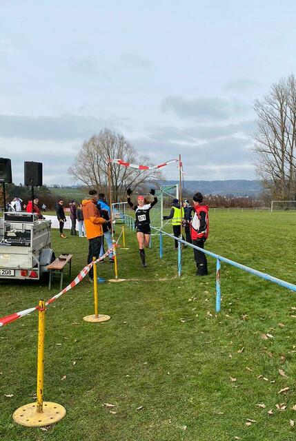 Die 3.400 m der mittelfränkischen Meisterschaft beendete Johanna Stegmaier mit dem siebten Platz bei den Frauen. In der Kreiswertung bedeutete dies Platz 1 für sie.