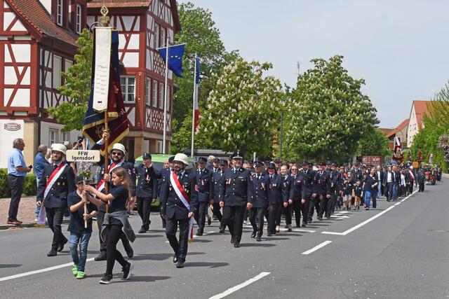 Die Jubelwehr machte auch im Festzug eine gute Figur. | Foto: Sabine Büssert