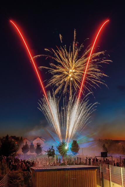 Fulminanter Schlusspunkt mit Feuerwerk im vergangenen Jahr. 2023 wird eine große Feuershow neue Akzente setzen. | Foto: Stefan Aschenbrenner