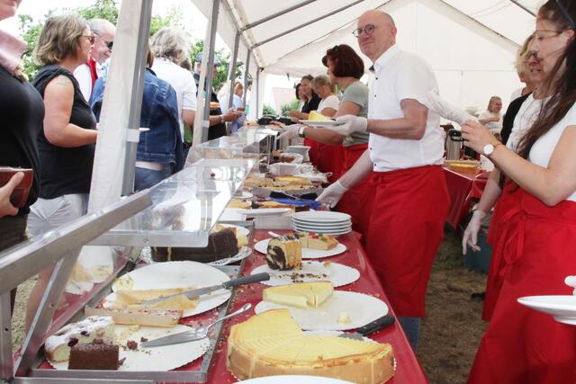 Im Kalchreuther Kuchen-Paradies. | Foto: Foto: Uwe Rahner
