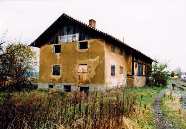 Ansicht des heruntergekommenen Lokschuppens im Jahr 1998. | Foto: Bohnhorst