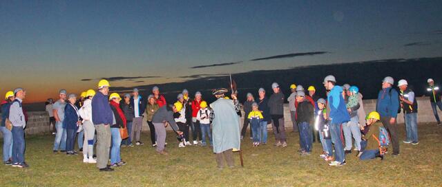 Auf der Bastion Schnaittach konnte man den Sonnenuntergang noch erahnen.  | Foto: Udo Schuster