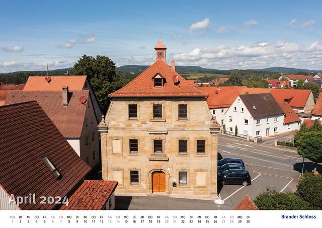 Brander Schloss: Erste Erwähnung im 14. Jh.
Erbaut 1540. Von 1838 bis 1966 als Brander Schulhaus genutzt, war dort ab 1966 die Sparkasse untergebracht. Seit 1993 nutzt es der Markt Eckental als Jugendtreff und für weitere Zwecke. | Foto: NOVUM Verlag und Werbung GmbH © Andreas Unbehaun
