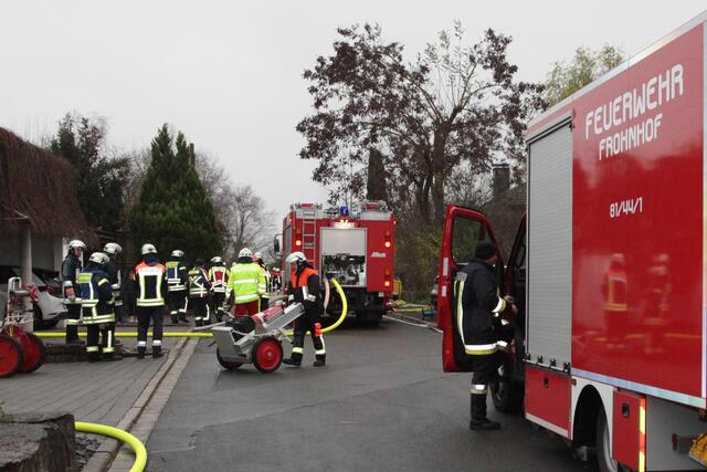 Insgesamt sechs Feuerwehren waren im Einsatz, um Schlimmeres zu verhüten. | Foto: Uwe Rahner