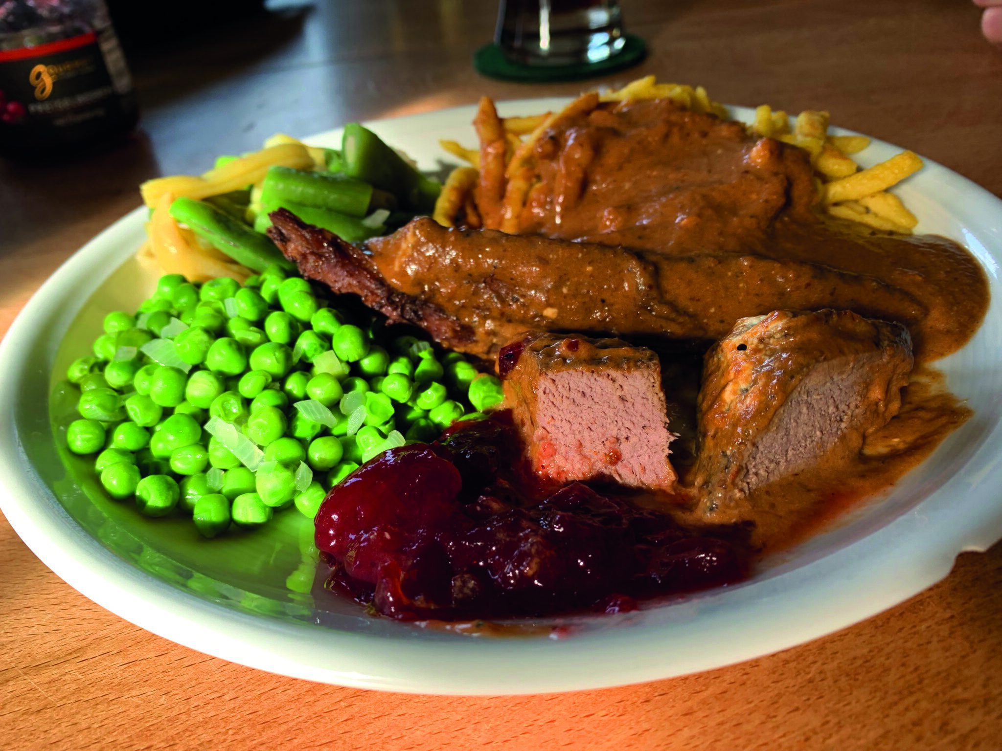 Festlicher Rehbraten: Rehbraten mit Backpflaumensoße - Eckental Festlicher Rehbraten: Rehbraten mit Backpflaumensoße - Eckental