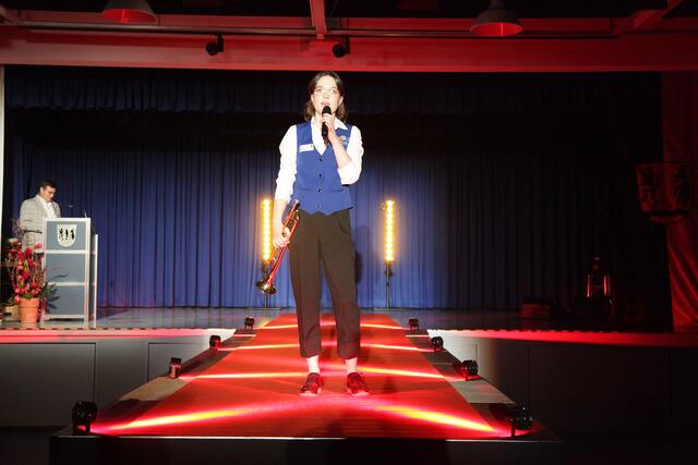 Trompeterin Fiona Ganzer von der Jugendkapelle Markt Eckental. | Foto: Uwe Rahner