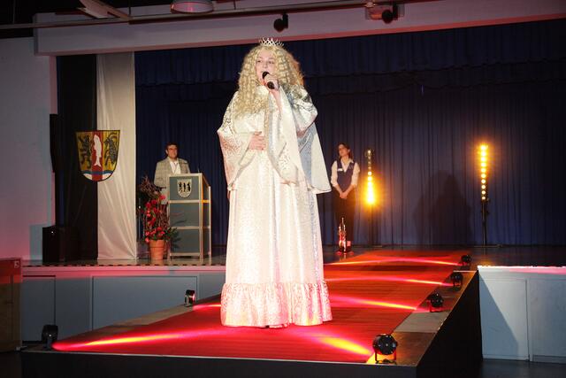 Das Eckentaler Christkind Sina Deuerlein. | Foto: Uwe Rahner