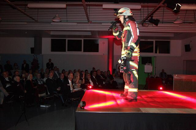 Feuerwehrmann, Atemschutzträger und Feuerwehrsanitäter Tom Duchow. | Foto: Uwe Rahner