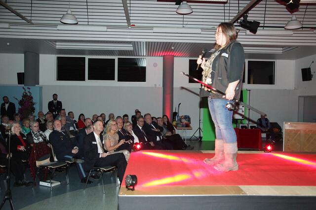 Für die Fischerei und Gewässerpflege warb Anita Mansching. | Foto: Uwe Rahner