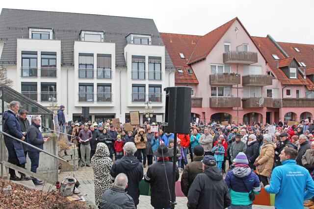 Als Vertreter des Sports wies Martin Hofmann, Vorsitzender des ASV Forth, auf das Gräfenberger Sportbündnis gegen Fremdenfeindlichkeit, Antisemitismus, Rassismus und Gewalt hin. | Foto: Uwe Rahner