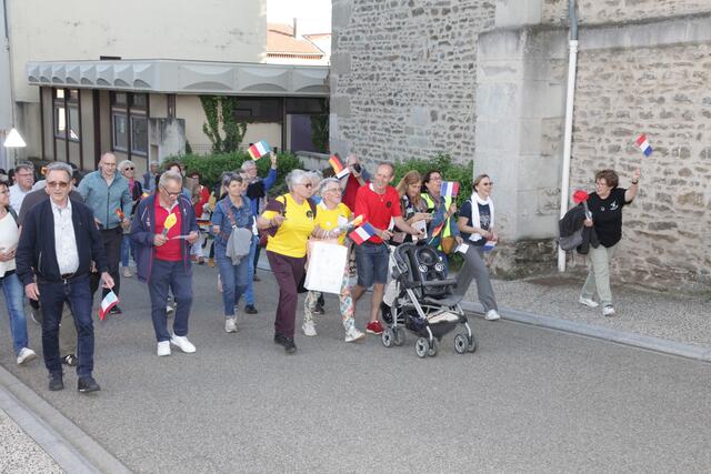 Mit Inbrunst singen die Franzosen „Allez, allez…” zur Melodie von „Griechischer Wein”, die Hymne des Rugby-Vereins von Bayonne in Südwestfrankreich. | Foto: Uwe Rahner
