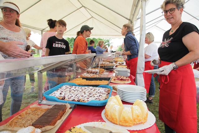 Kuchenvielfalt wie im Garten Eden. | Foto: Uwe Rahner