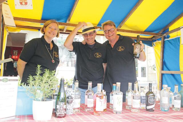 Das Heroldsberger Straßenfest lockt außerdem mit vielen heimischen und internationalen Genüssen.
 | Foto: Uwe Rahner
