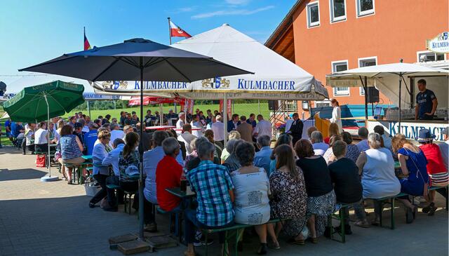 Ökumenischer Gottesdienst mit Pfarrer Leonhard Hewelt und Gemeindereferentin Anna Karina Weiß. | Foto: Berny Meyer
