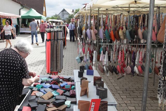 Breites Angebot am Marktfestsonntag. | Foto: Uwe Rahner