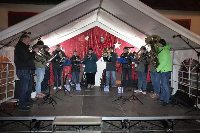 Der Posaunenchor Rüsselbach beschloss das musikalische Programm. | Foto: Uwe Rahner