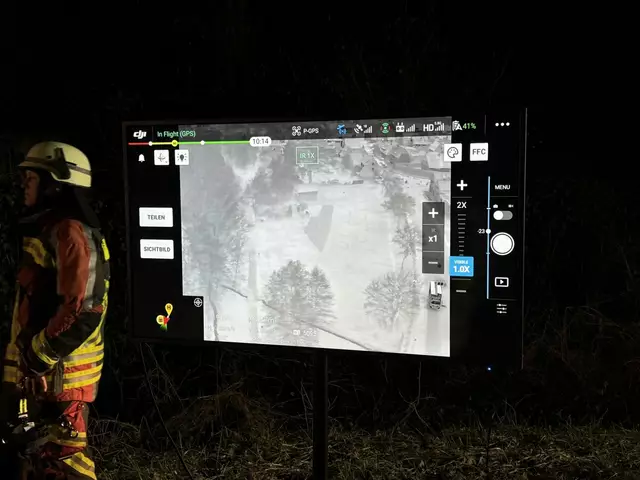 Wärmebilddrohne im Einsatz. | Foto: Feuerwehr Heroldsberg