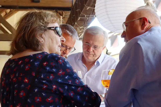 Angeregte Gespräche | Foto: Andreas Unbehaun