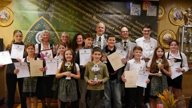 Stolze Gewinner und Geehrte des Schützenverein Benzendorf