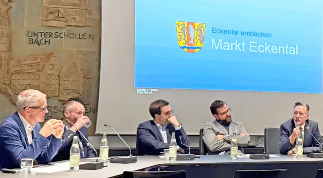 Ralf Olmesdahl, Generalmajor Norbert Wagner, MdB Dr. Konrad Körner, Florian Hörlein BDKJ, Landratskandidat Karsten Fischkal (von links). | Foto: Privat