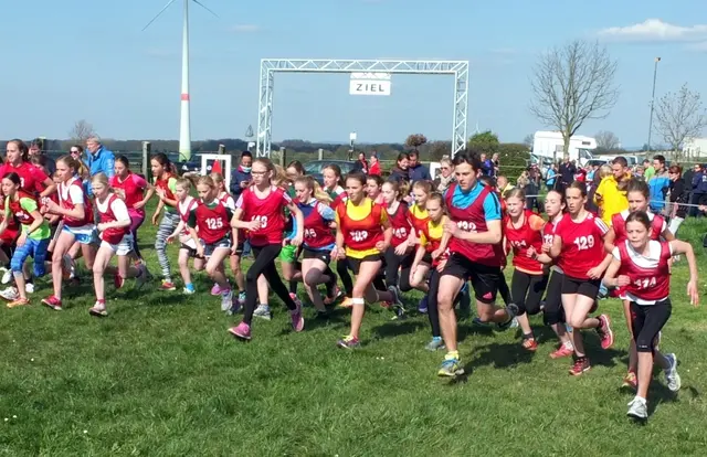 Beim Lauftraining des FC Stöckach können sich junge Läuferinnen und Läufer auf den Igensdorfer Adventslauf vorbereiten.  | Foto: Pixabay (Symbolfoto)