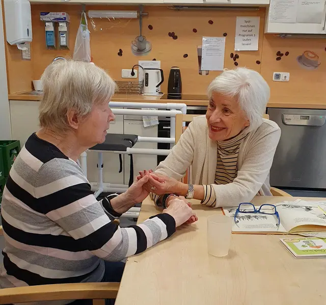 Zuwendung schenken - Freude leben und erleben  | Foto: Martha-Maria Pflegerin 