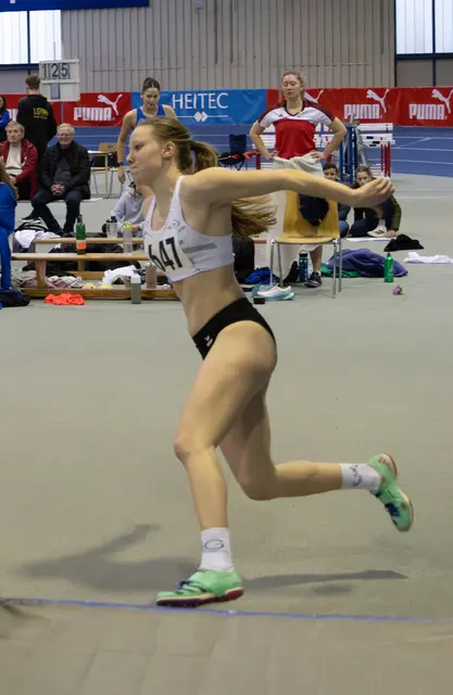 Selina Solf läuft zum Hochsprung an | Foto: Melanie Heber