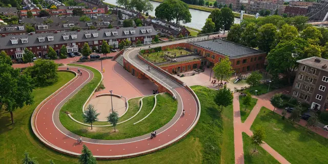 Ingwar Perowanowitsch reist mit dem Fahrrad durch Europa und zeigt in seinem Dokumentarfilm, wie Verkehrswende gelingen kann – unter anderem mit Bildern aus Utrecht. | Foto: Ingwar Perowanowitsch