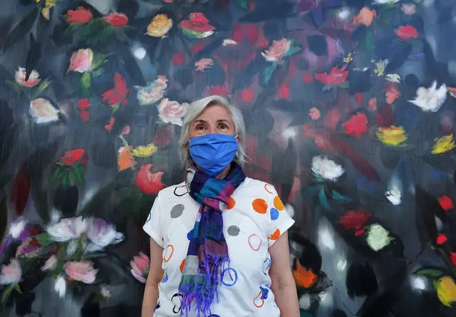 KUNST+KULTUR kennen kein Alter! ... Annegret Schildknecht im Neuen Museum in Nürnberg | Foto: Dr. Manfred Schildknecht (+2025)