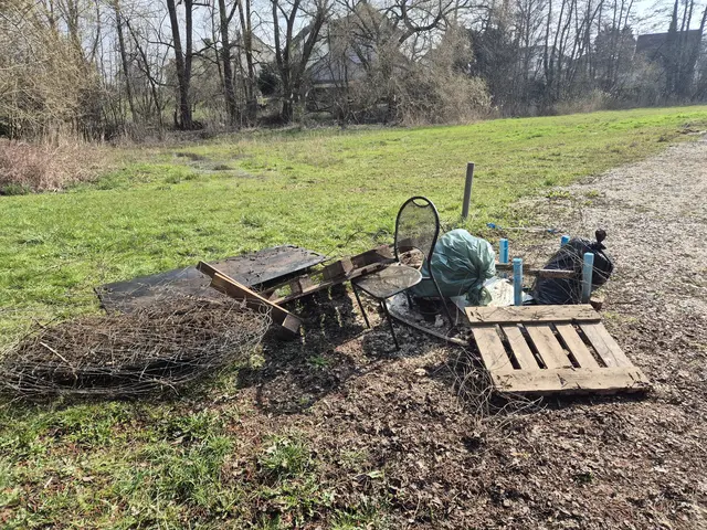 Entlang des Brander Steppbaches wurde eine große Menge Unrat zusammengetragen. | Foto: Christina Weiler