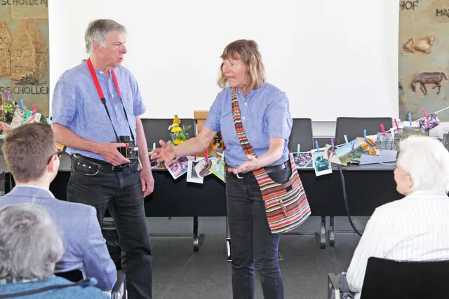 Wenn das Ich aus dem Gleichgewicht gerät: Das Theater DAS BAUMANN schilderte anschaulich
den Hintergrund der Alzheimer-Erkrankung. | Foto: Uwe Rahner