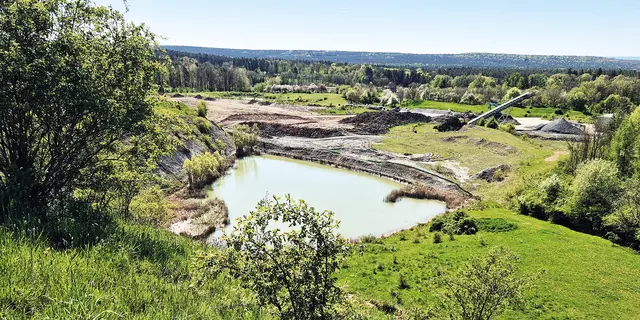 Blick auf das westliche Areal der Tongrube. | Foto: Ernst Bayerlein