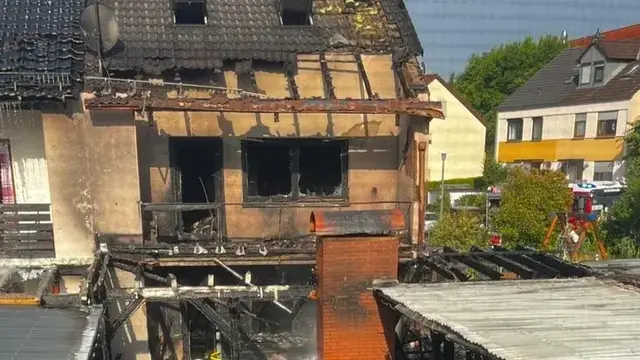 Nach dem schrecklichen Brand steht eine Familie aus dem Eckentaler Ortsteil Forth vor dem Nichts. | Foto: Privat