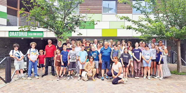Gruppenfoto mit den italienischen Freunden.
 | Foto: Privat