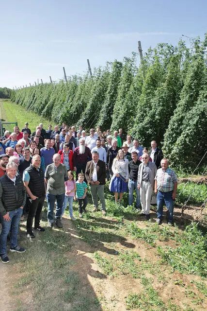 Gruppenbild unter anderem mit Landrat Armin Kroder und Marlene Mortler und Dr.-Ing. Frank Braun (Mitte, mit Bart). | Foto: Uwe Rahner