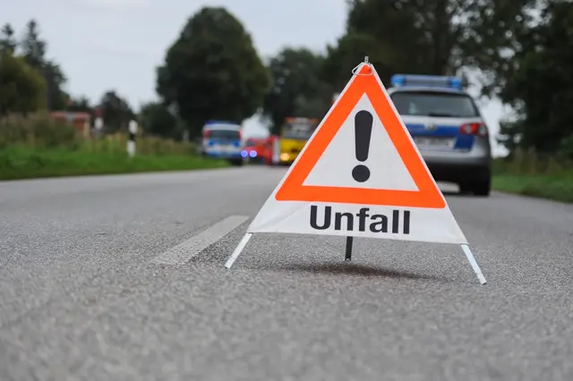 In Igensdorf kam es zu einem Auffahrunfall mit mehreren Beteiligten (Symbolfoto). | Foto: Adobe Stock