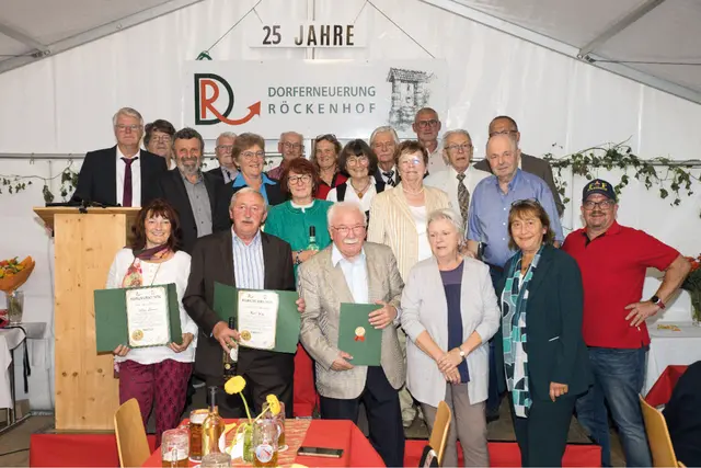 Stolz, Dank und Wertschätzung für die fleißige und erfolgreiche ehrenamtliche Arbeit beim Verein 
„Dorferneuerung Röckenhof e.V.”. | Foto: Privat